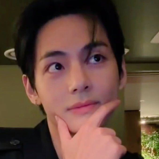 뷔 (방탄소년단)의 비하인드 컷