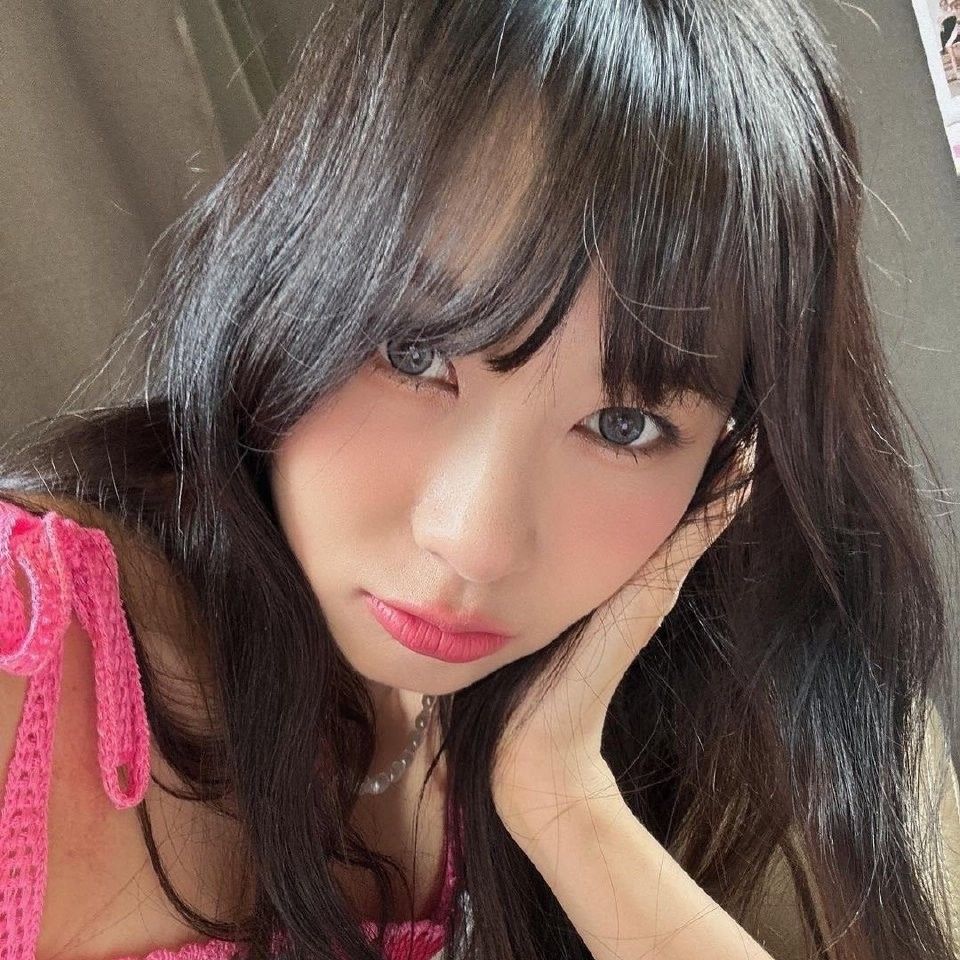 A moment captured by Oh Hayoung (Apink)'s fan