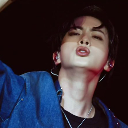 ジン (BTS)の舞台裏ショット