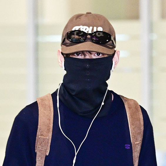 뷔 (방탄소년단)의 최신 사진