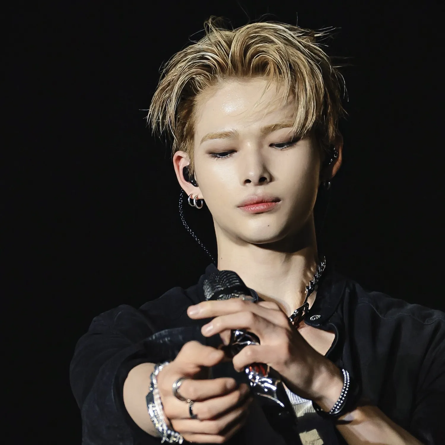 NI-KI (ENHYPEN)的最新活動照片