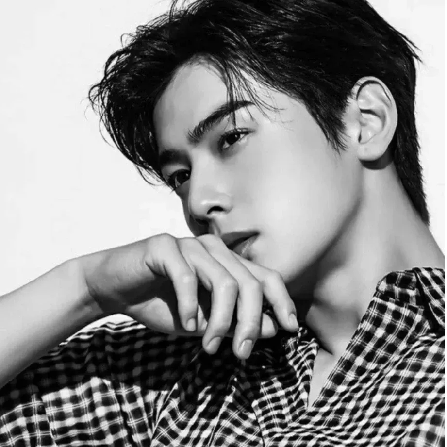 Behind-the-scenes cut of Eunwoo (ASTRO)