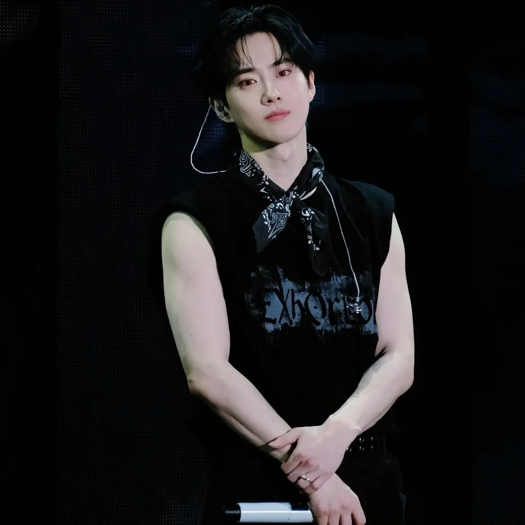 Suho (EXO)粉丝拍下的瞬间