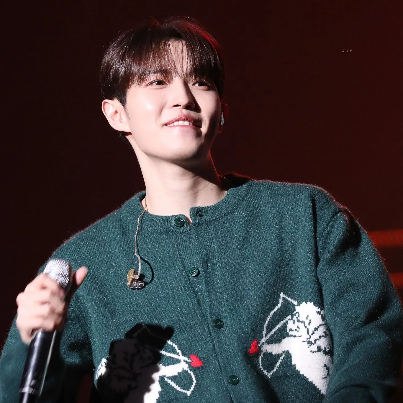 金在奐粉絲拍下的瞬間