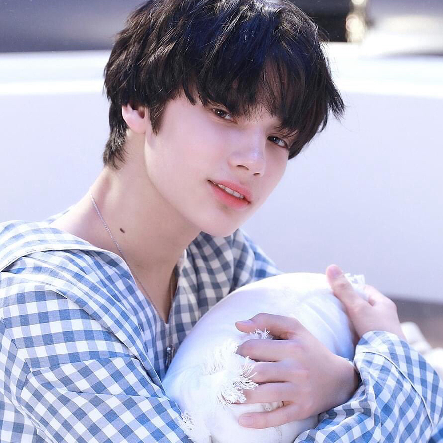 Behind-the-scenes cut of HueningKai (TOMORROW X TOGETHER)