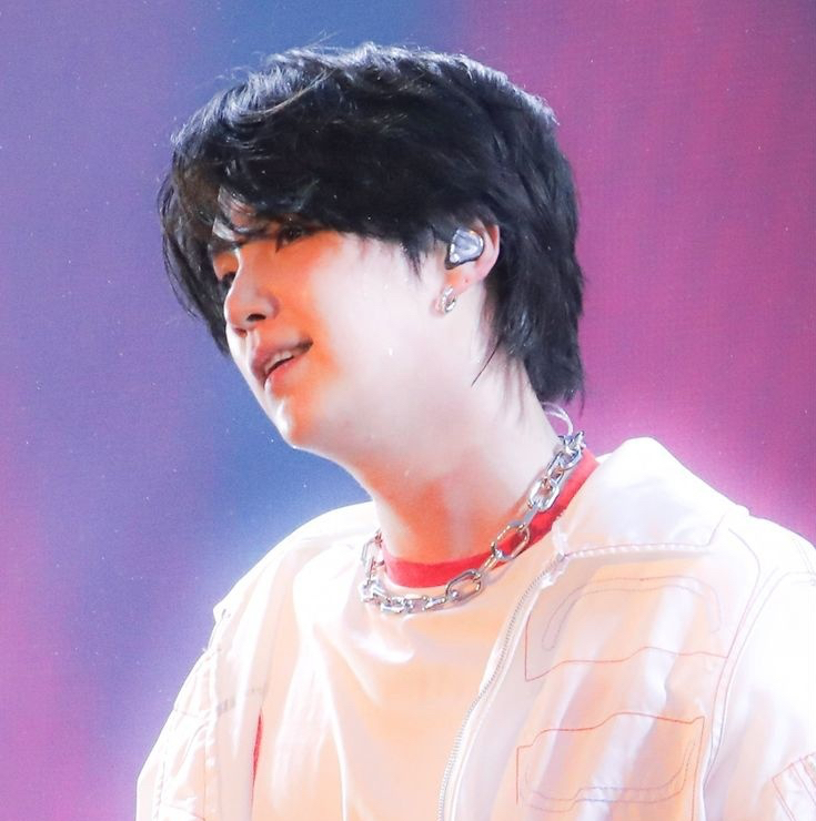 Behind-the-scenes cut of SUGA (BTS)