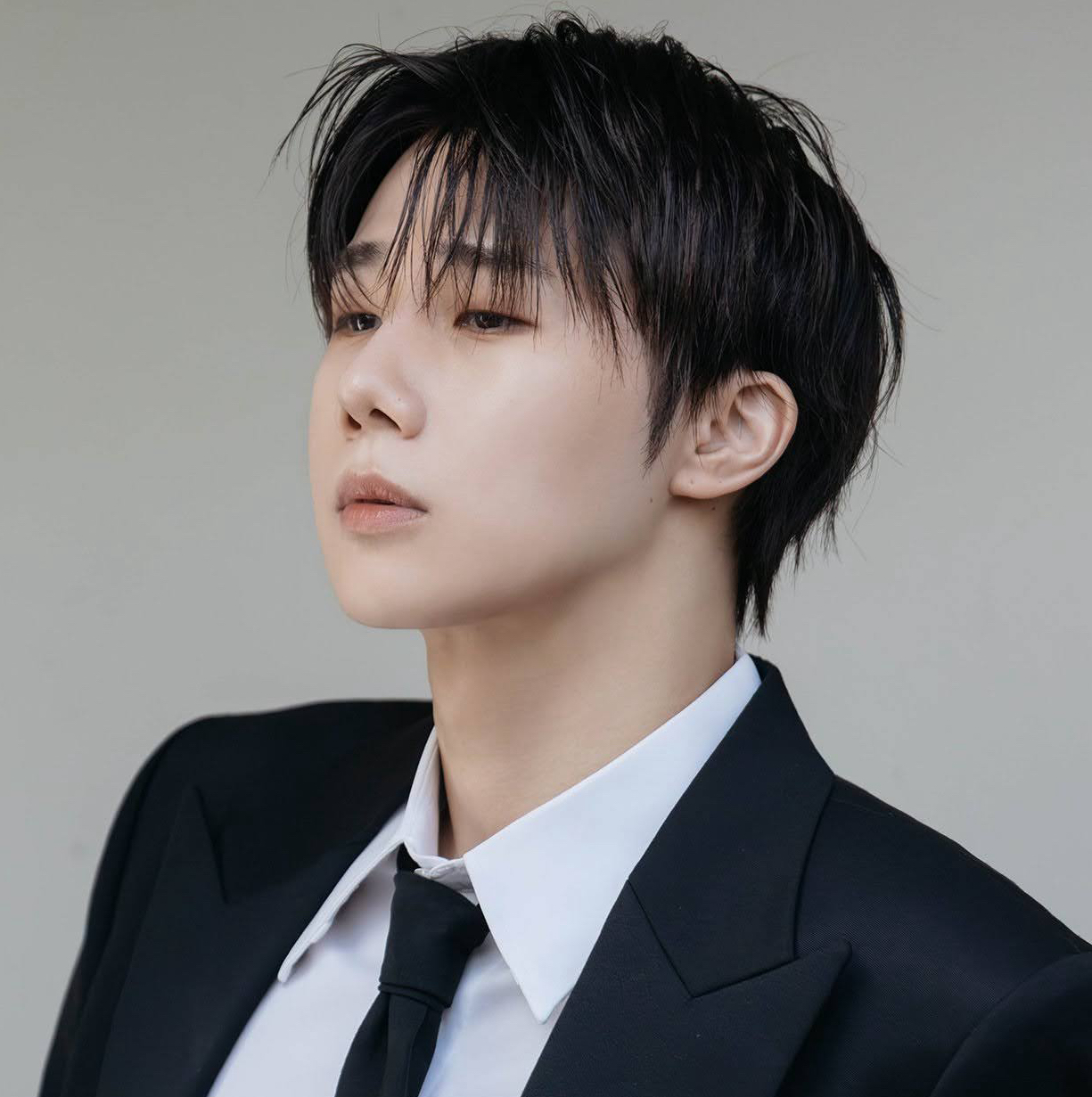 Behind-the-scenes cut of Sungkyu (INFINITE)