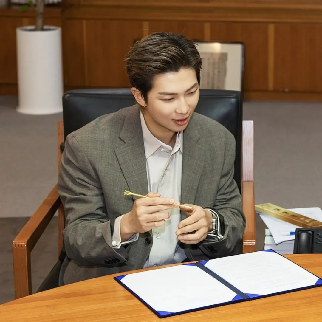 Latest photo of RM (BTS)