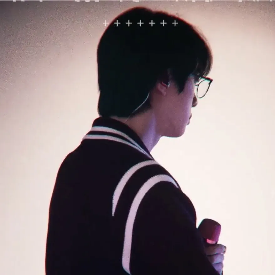 진 (방탄소년단)의 최신 사진