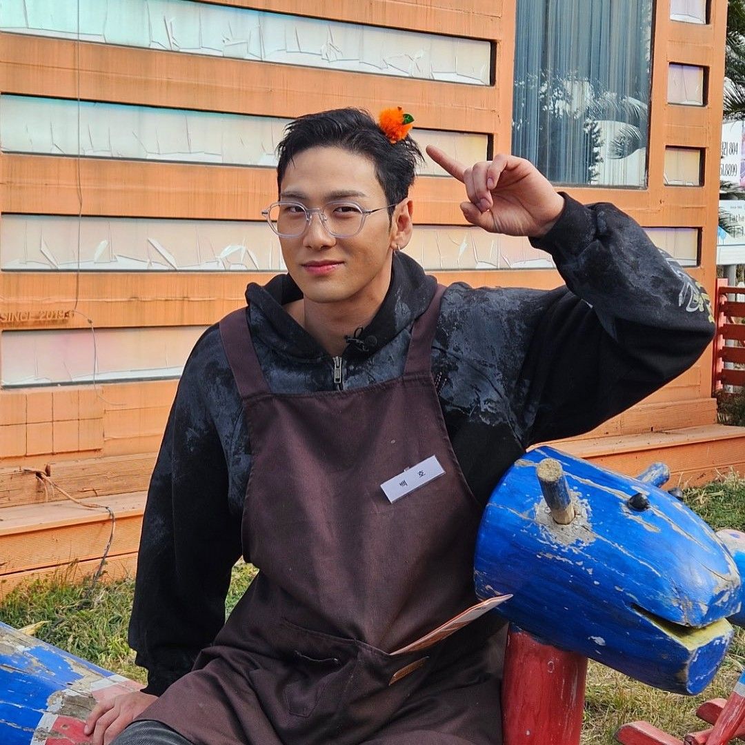 백호의 비하인드 컷