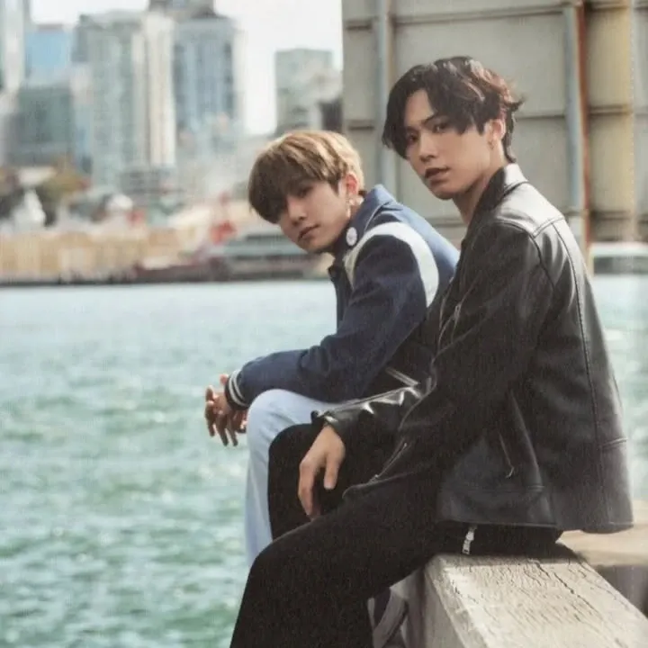 A moment captured by Rocky's fan