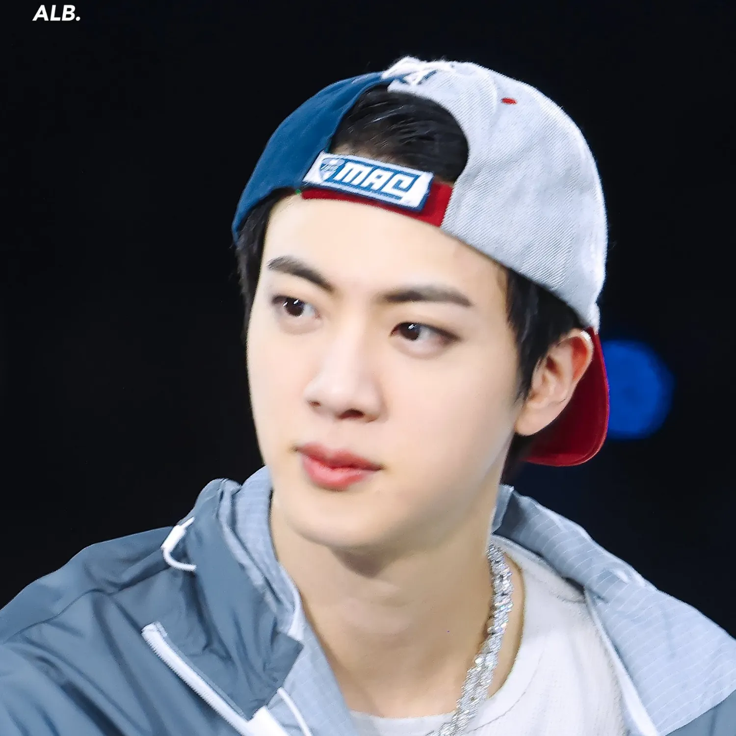 Potret di balik layar Jin (BTS)