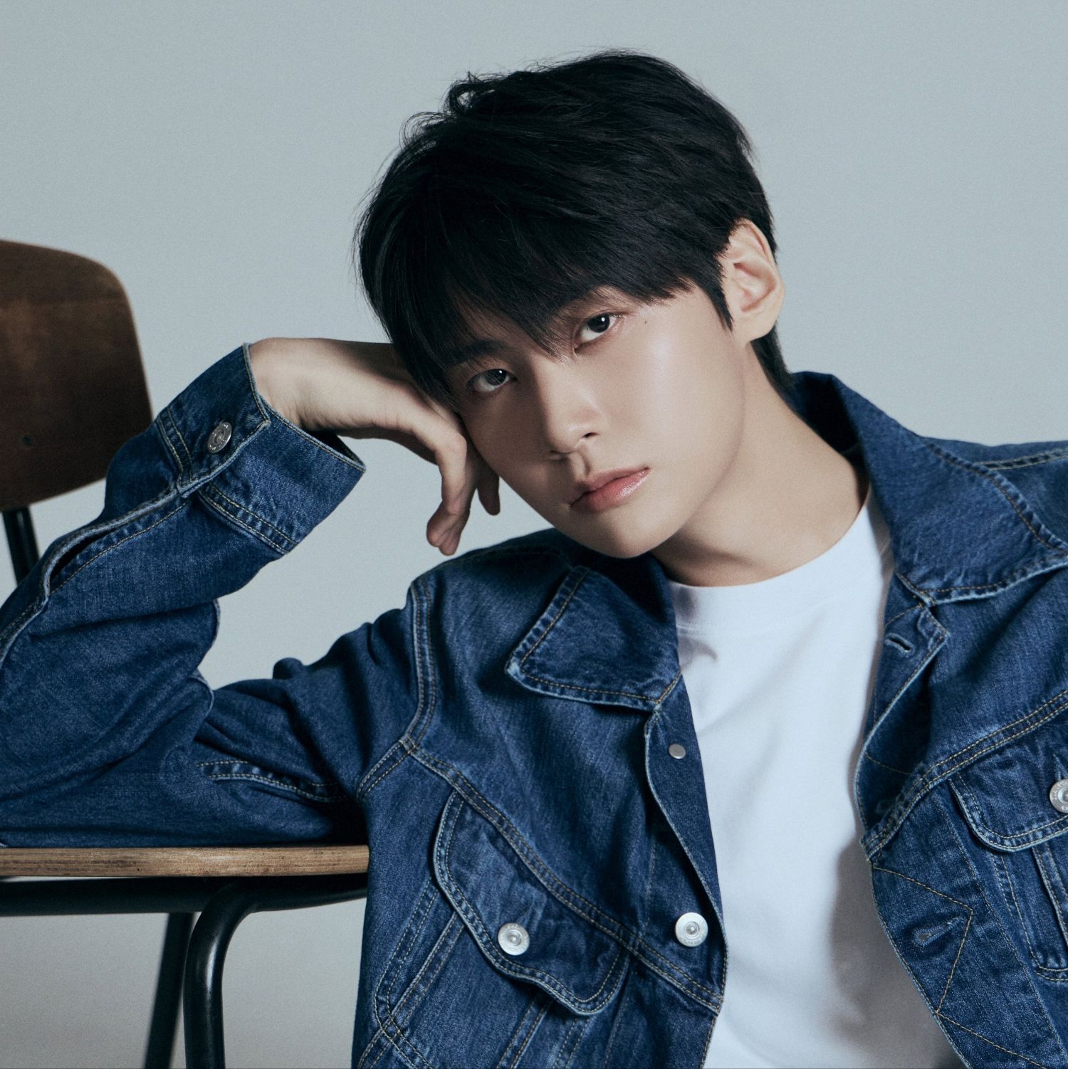 Foto aktivitas terbaru Lee Jinhyuk