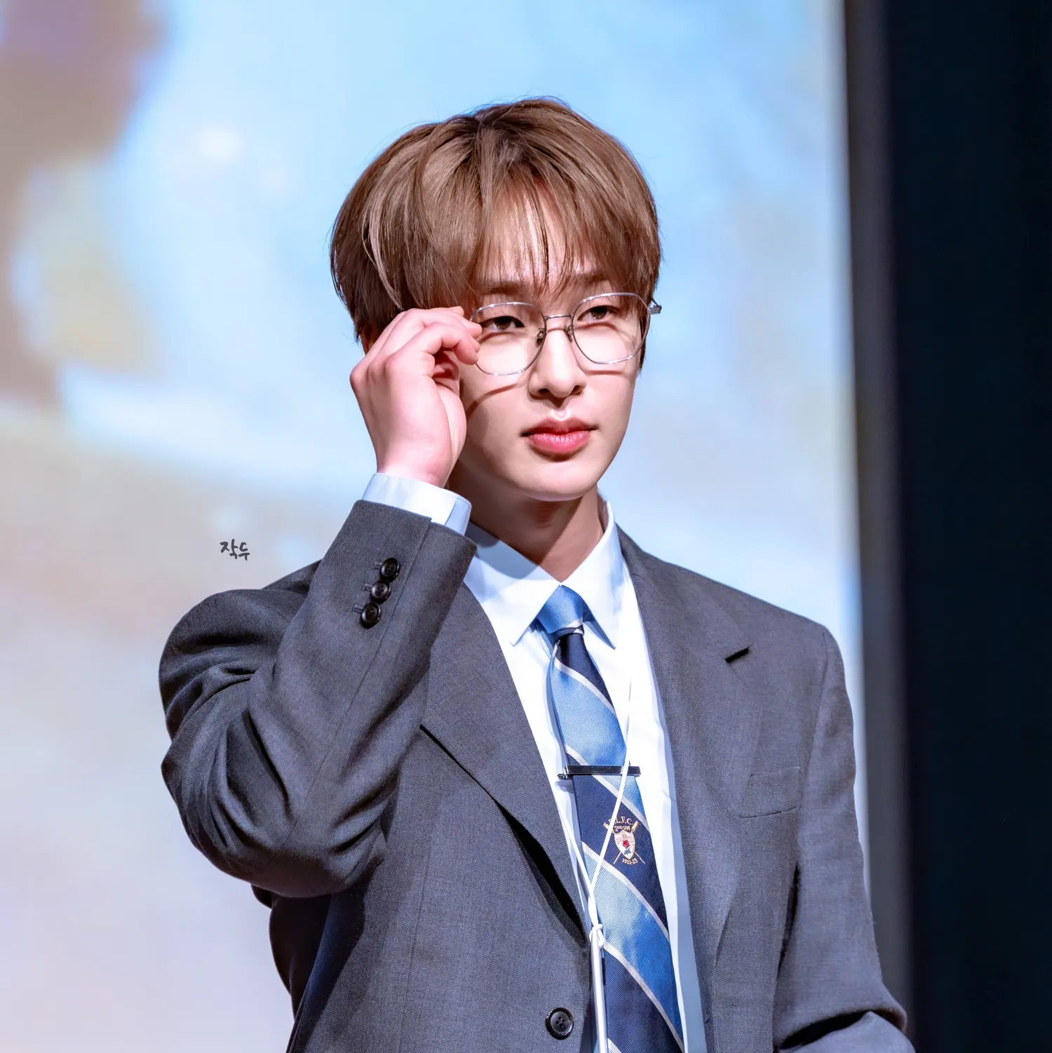 Recent activity shot of Onew (SHINee)