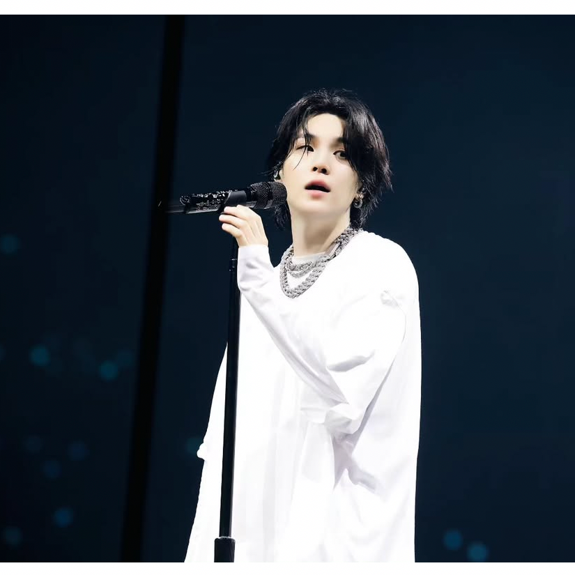 Behind-the-scenes cut of SUGA (BTS)