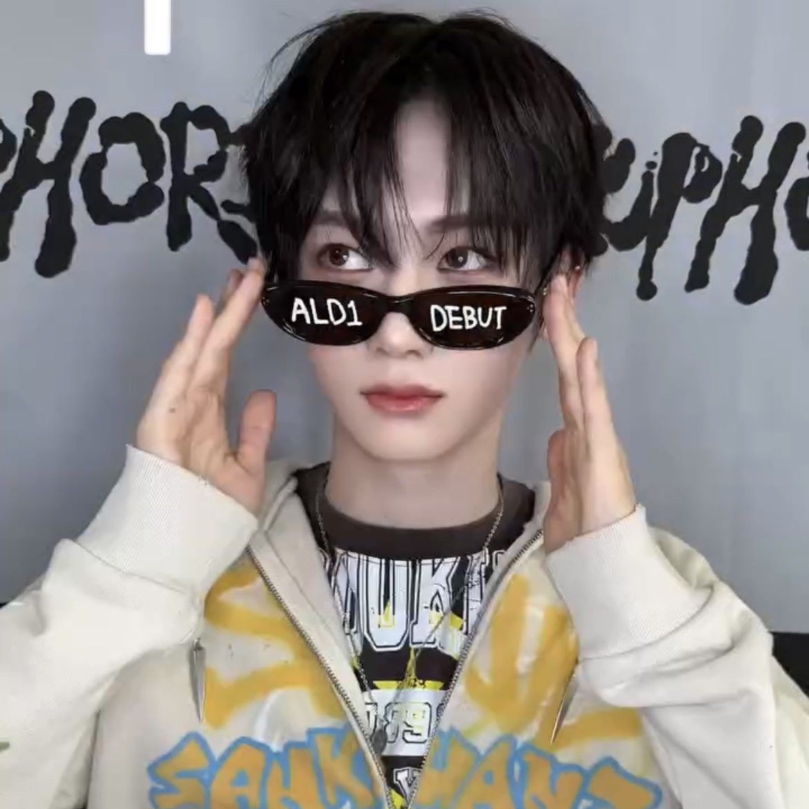 Behind-the-scenes cut of Zhou Anxin (ALPHA DRIVE ONE)