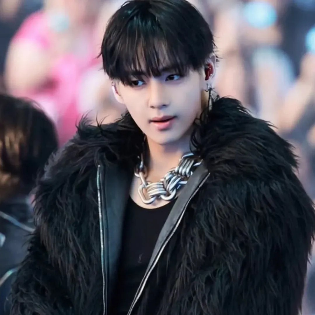 Foto terbaru V (BTS)