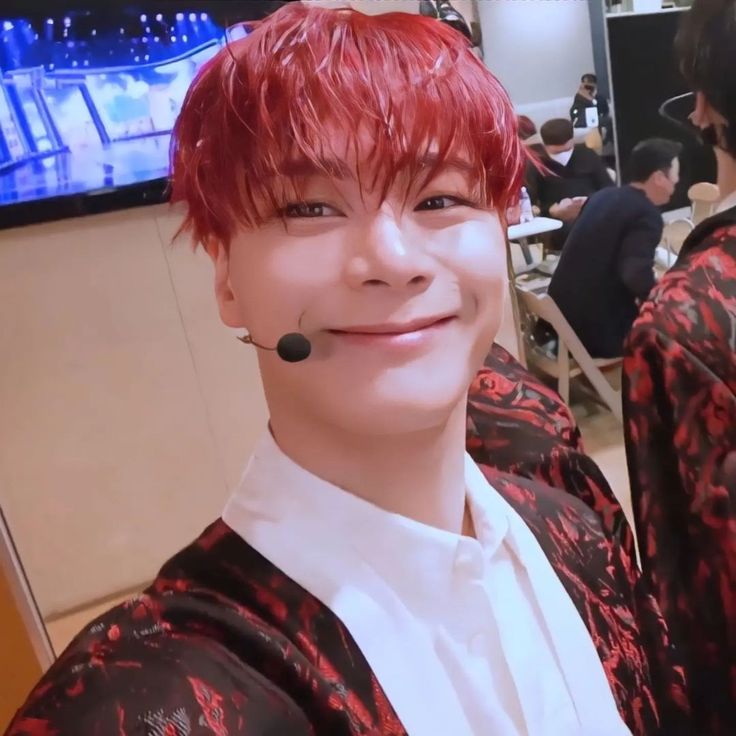 A moment captured by Moonbin (ASTRO)'s fan