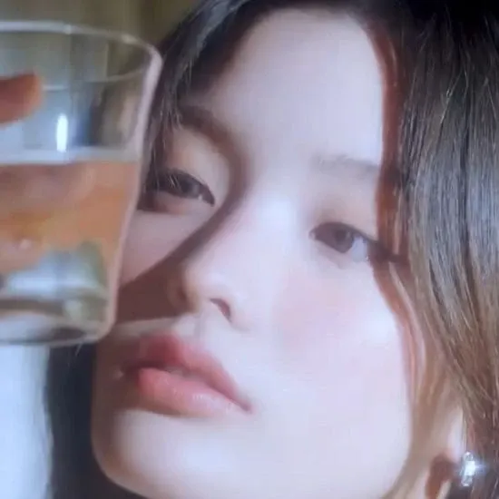 Iroha (ILLIT)的最新照片