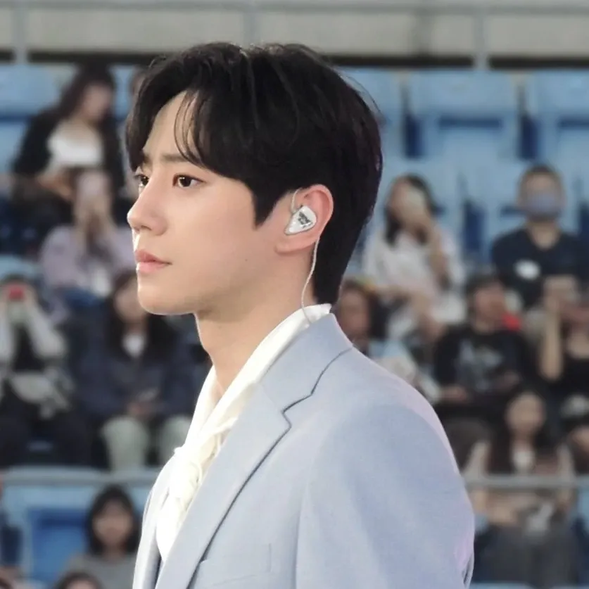 A moment captured by Lee Junyoung's fan