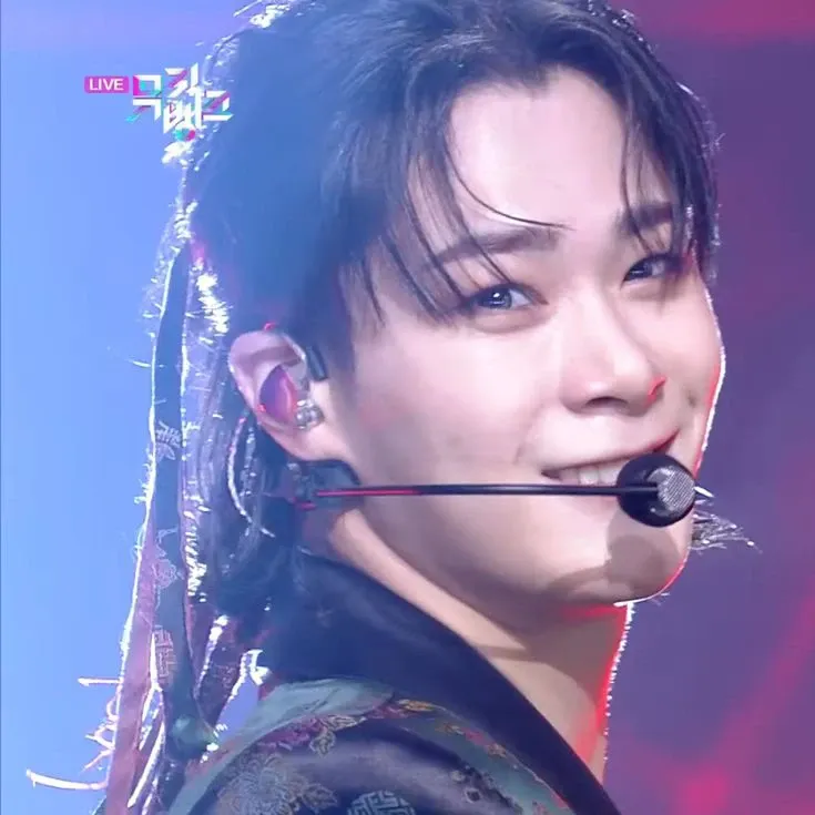 Behind-the-scenes cut of Moonbin (ASTRO)