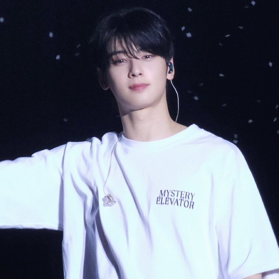 Behind-the-scenes cut of Eunwoo (ASTRO)