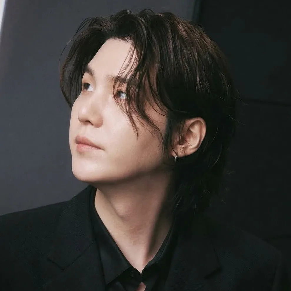 Latest photo of SUGA (BTS)