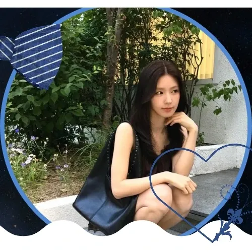 A moment captured by Miyeon (i-dle)'s fan