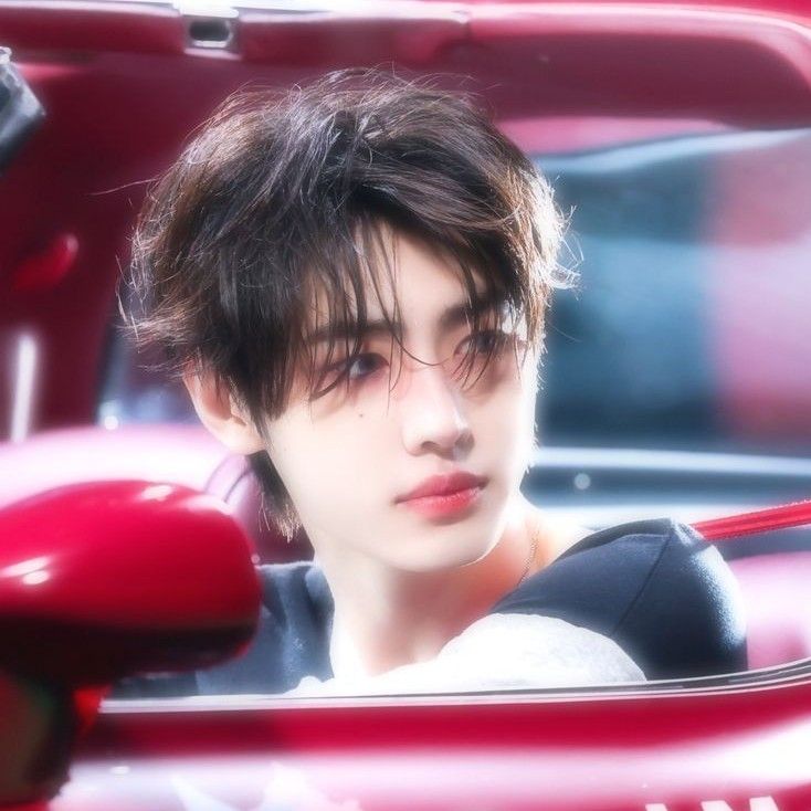 성훈 (ENHYPEN) 최근 활동샷