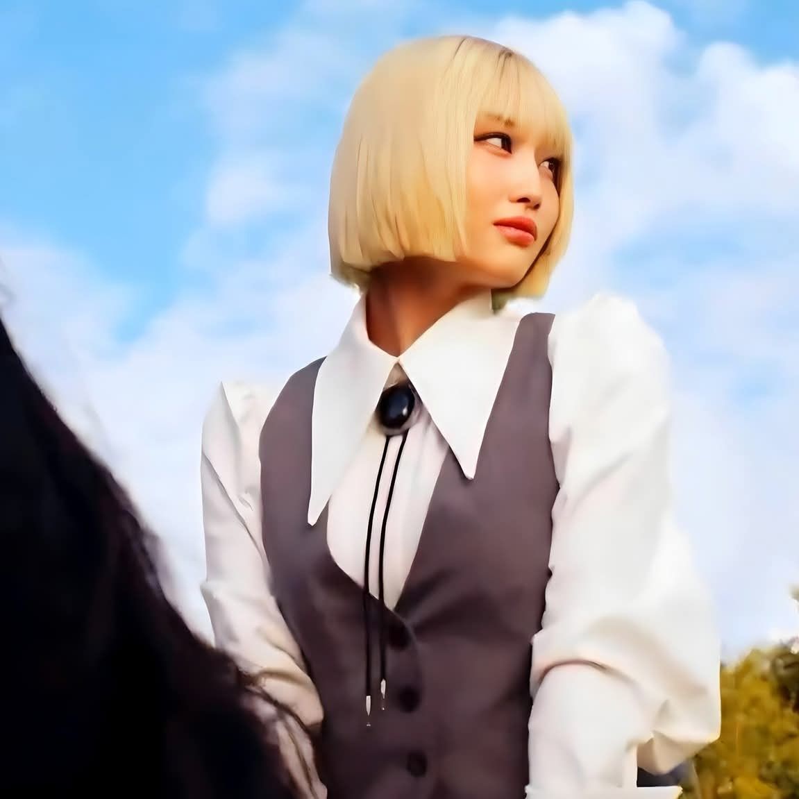 모모 (TWICE)의 비하인드 컷