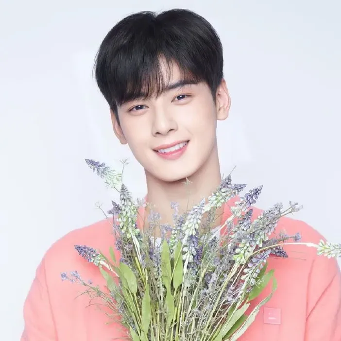 A moment captured by Eunwoo (ASTRO)'s fan
