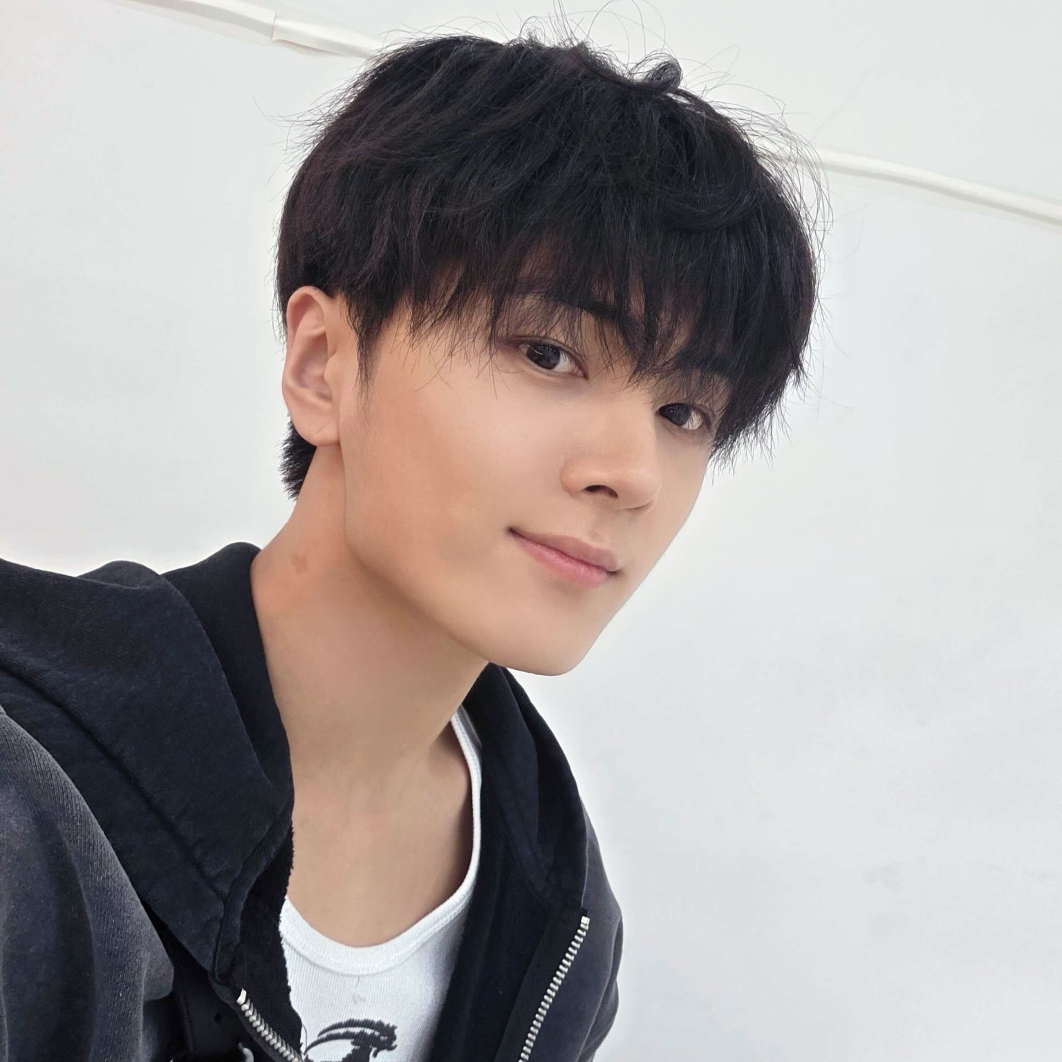 Latest photo of Jay (ENHYPEN)