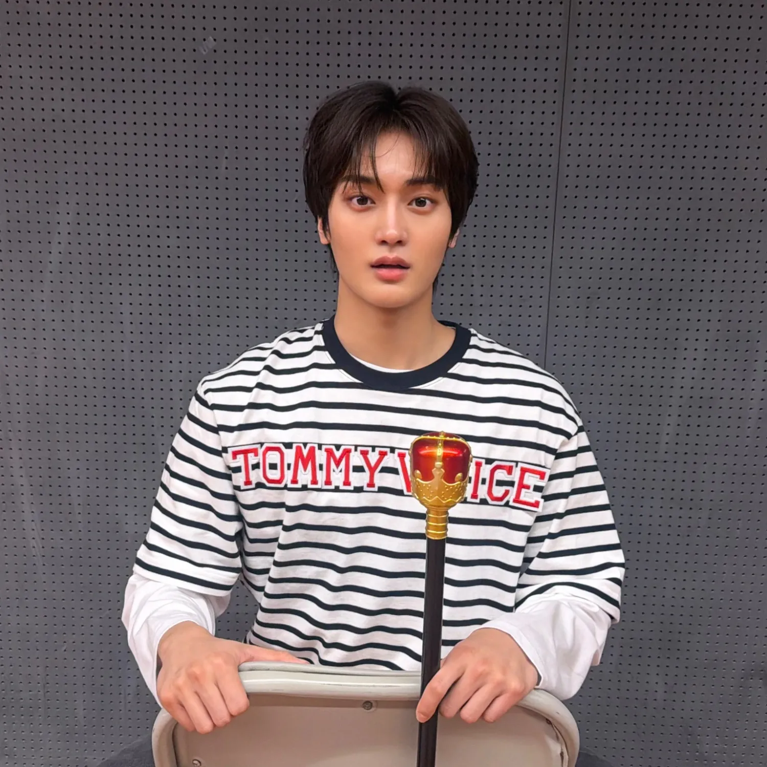 Recent activity shot of Taeyoung (CRAVITY)