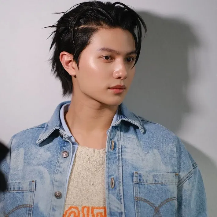 Behind-the-scenes cut of William (LYKN)