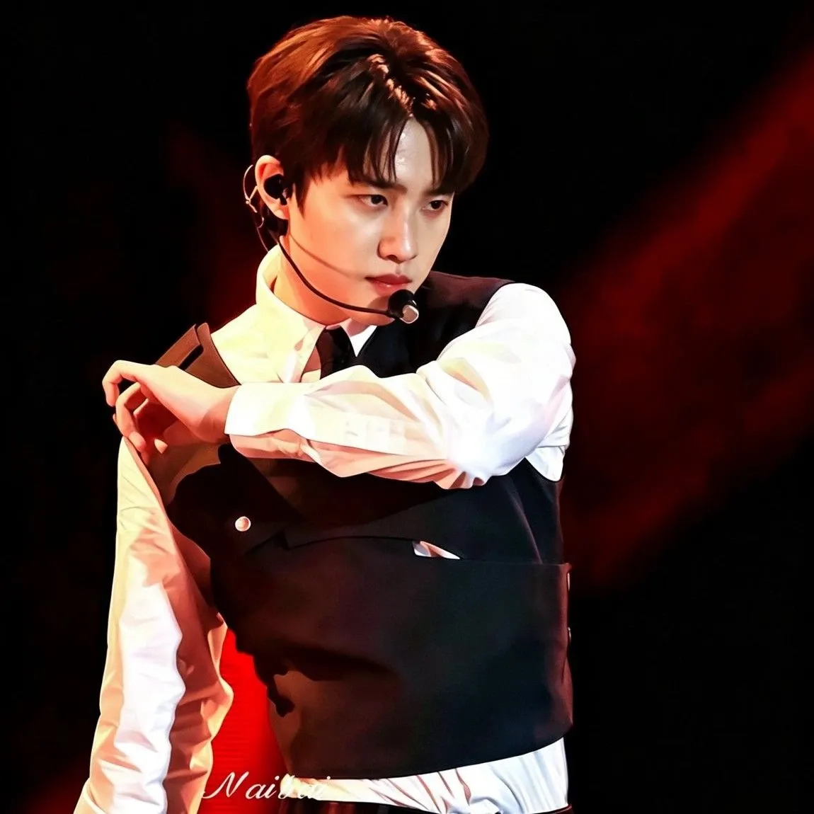 Potret di balik layar D.O. (EXO)