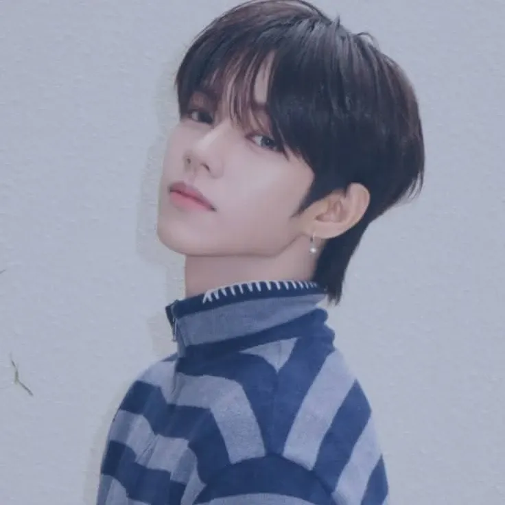 Recent activity shot of JL (AHOF)