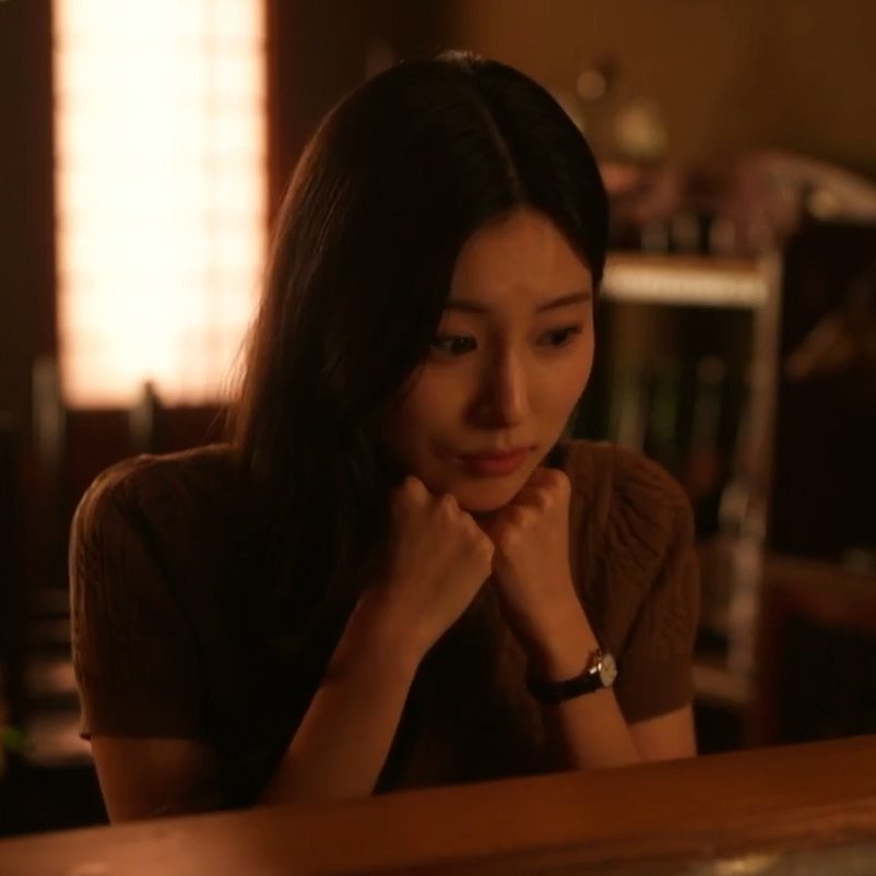 A moment captured by Kang Hyewon's fan