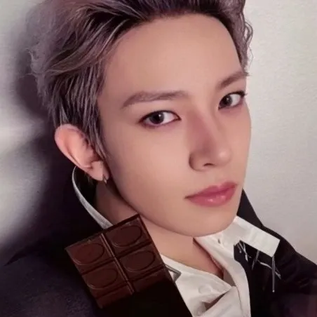 Foto terbaru Heeseung