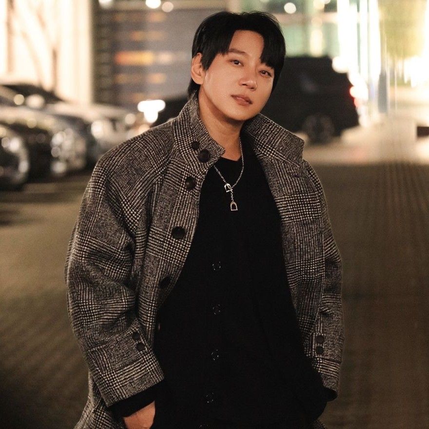 Recent activity shot of Hwang Chiyeol