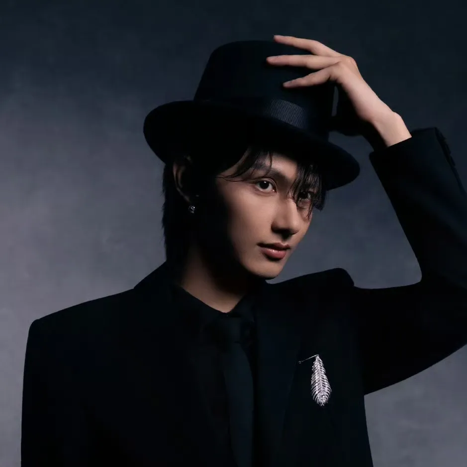 Recent activity shot of Jun (SEVENTEEN)