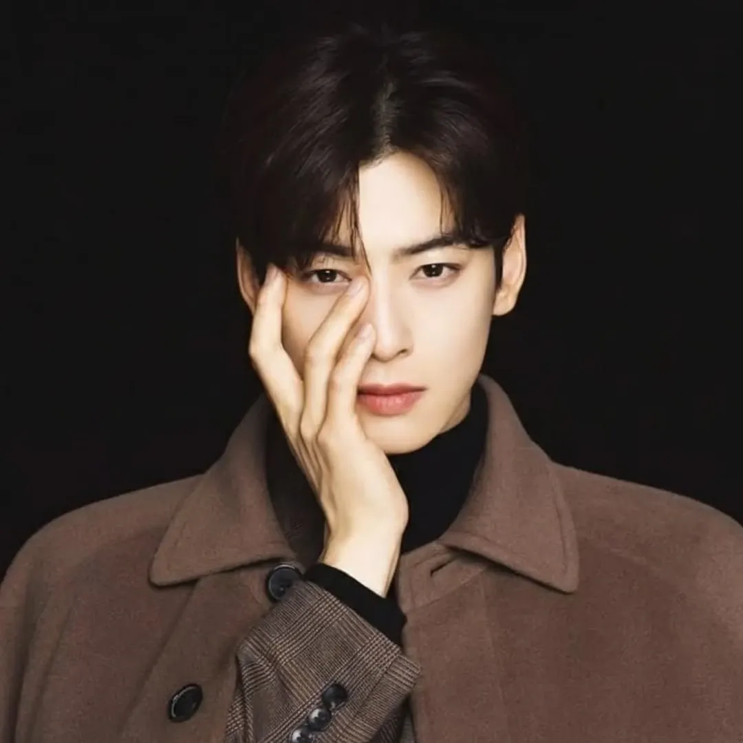 Recent activity shot of Eunwoo (ASTRO)