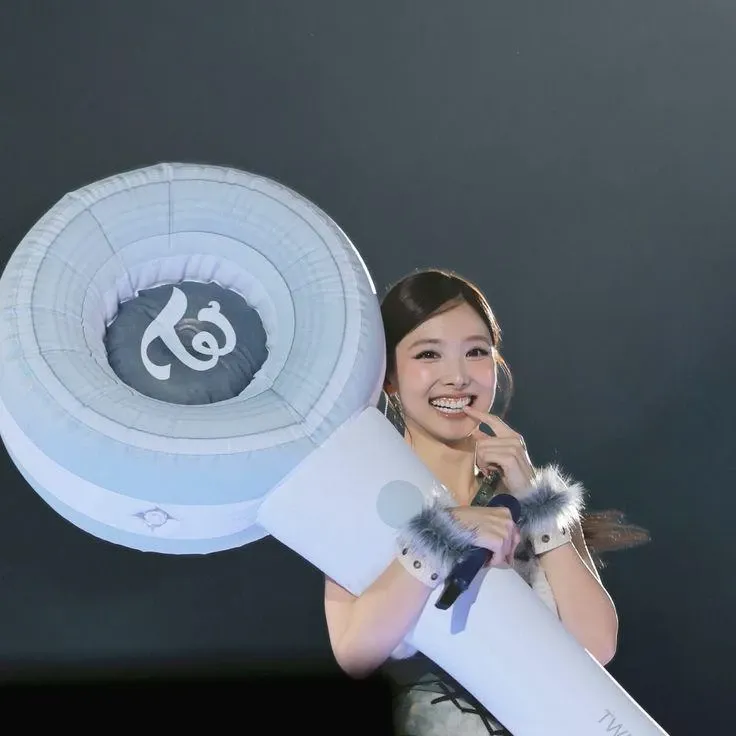 TWICE의 비하인드 컷