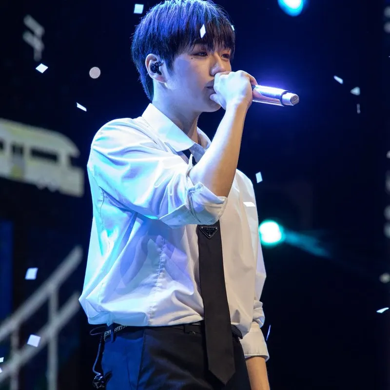 Behind-the-scenes cut of Kang Daniel