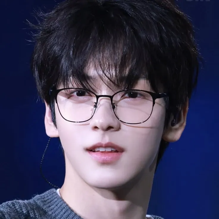 Foto aktivitas terbaru Soobin (TOMORROW X TOGETHER)