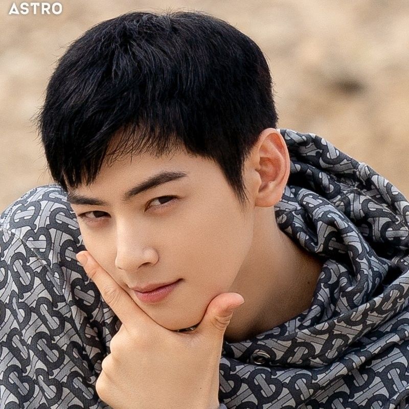 Latest photo of Eunwoo (ASTRO)