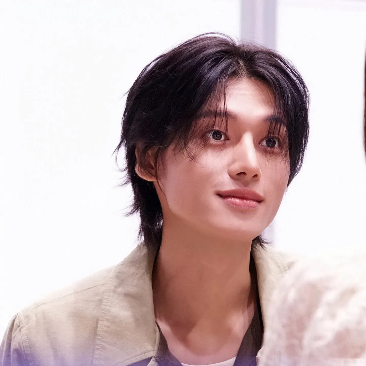 友榮 (ATEEZ)的最新照片