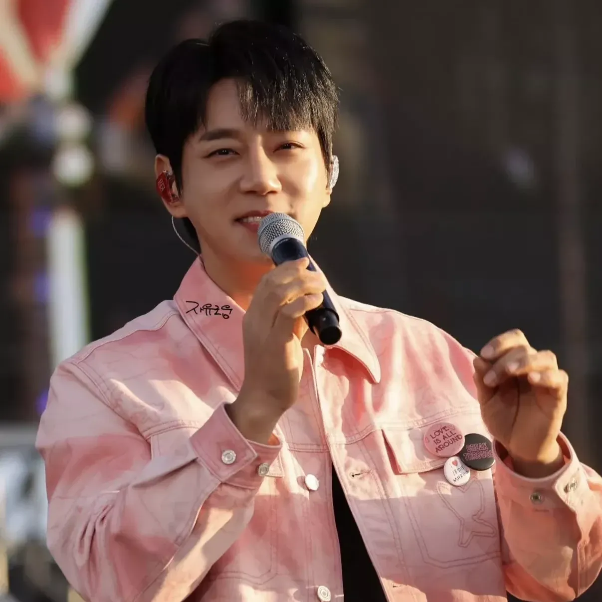 Behind-the-scenes cut of Hwang Chiyeol