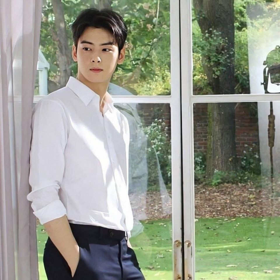 Recent activity shot of Eunwoo (ASTRO)