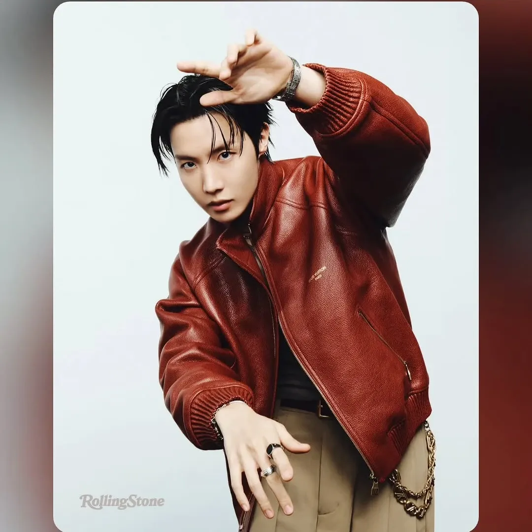 제이홉 (방탄소년단)의 최신 사진