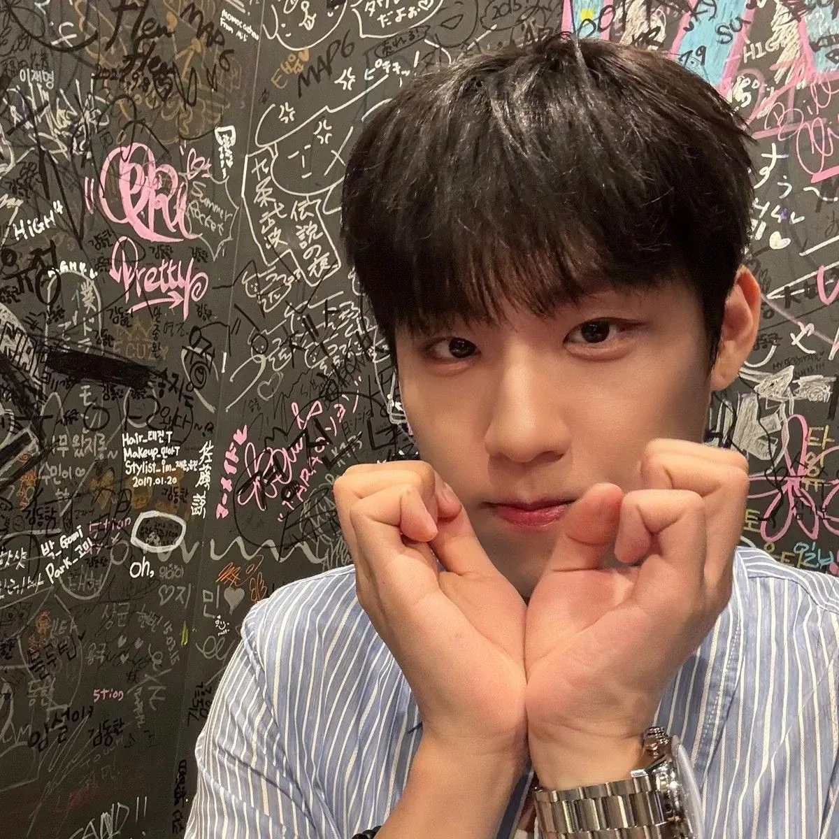 Behind-the-scenes cut of Park Woojin (AB6IX)